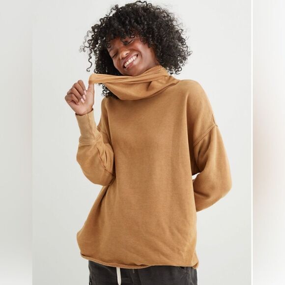 Aerie fleece turtleneck sweatshirt - Picture 1 of 4
